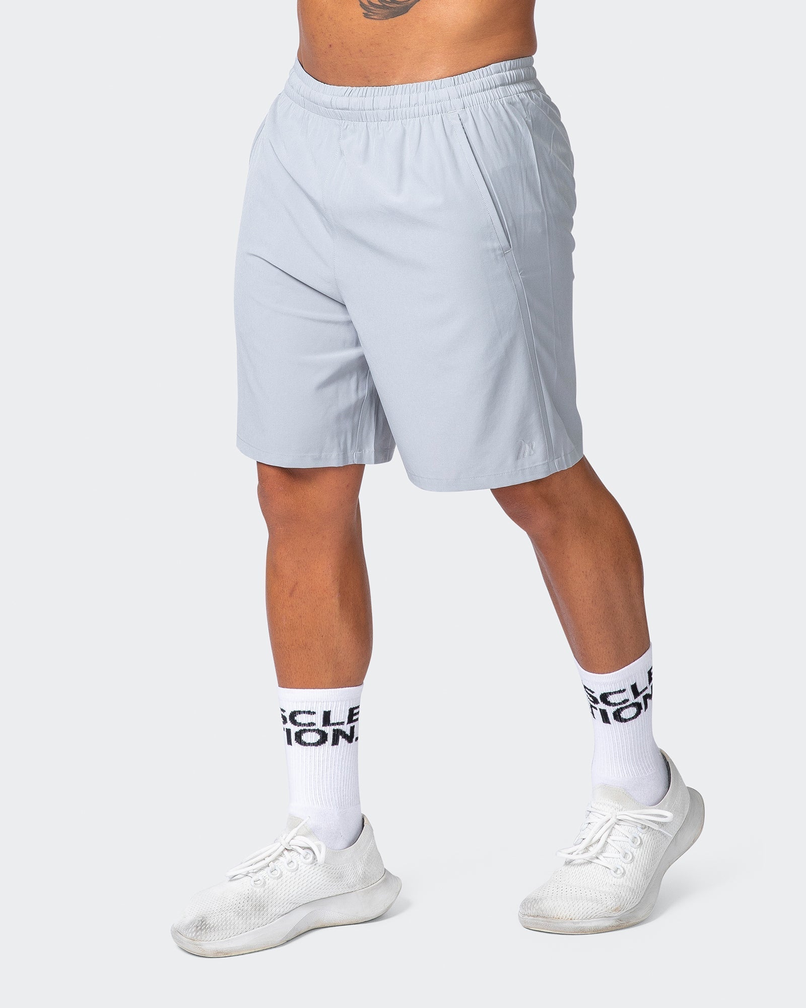 musclenation NEW HEIGHTS 7" SHORTS Quiet Grey