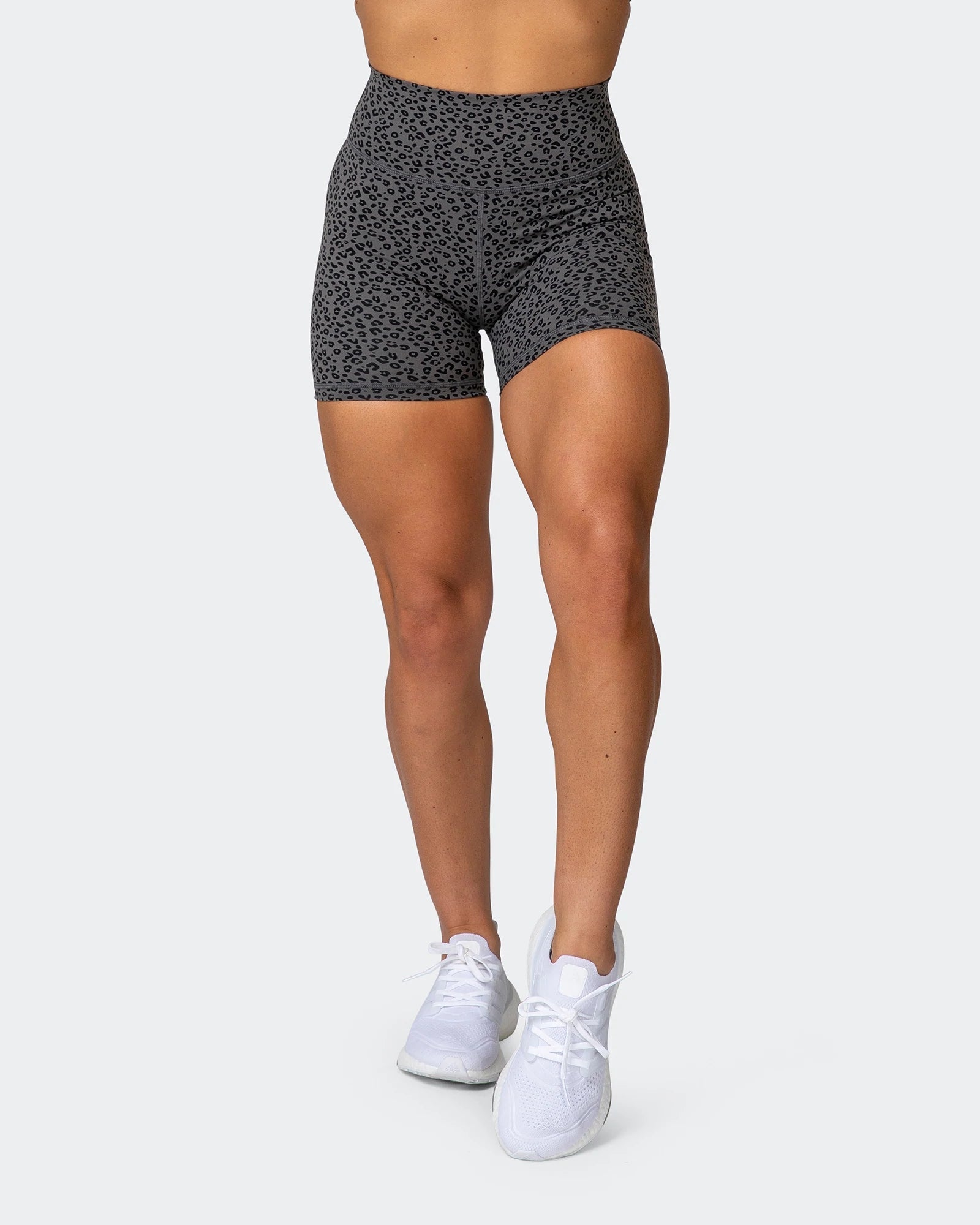 musclenation Shorts SIGNATURE SCRUNCH MIDWAY SHORTS Monochrome Mini Cheetah Print