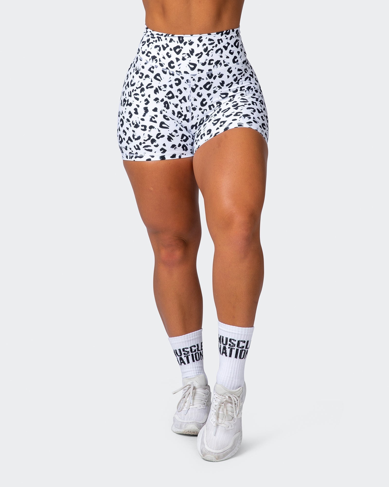 musclenation Shorts Signature Scrunch Midway Shorts - Snow Leopard