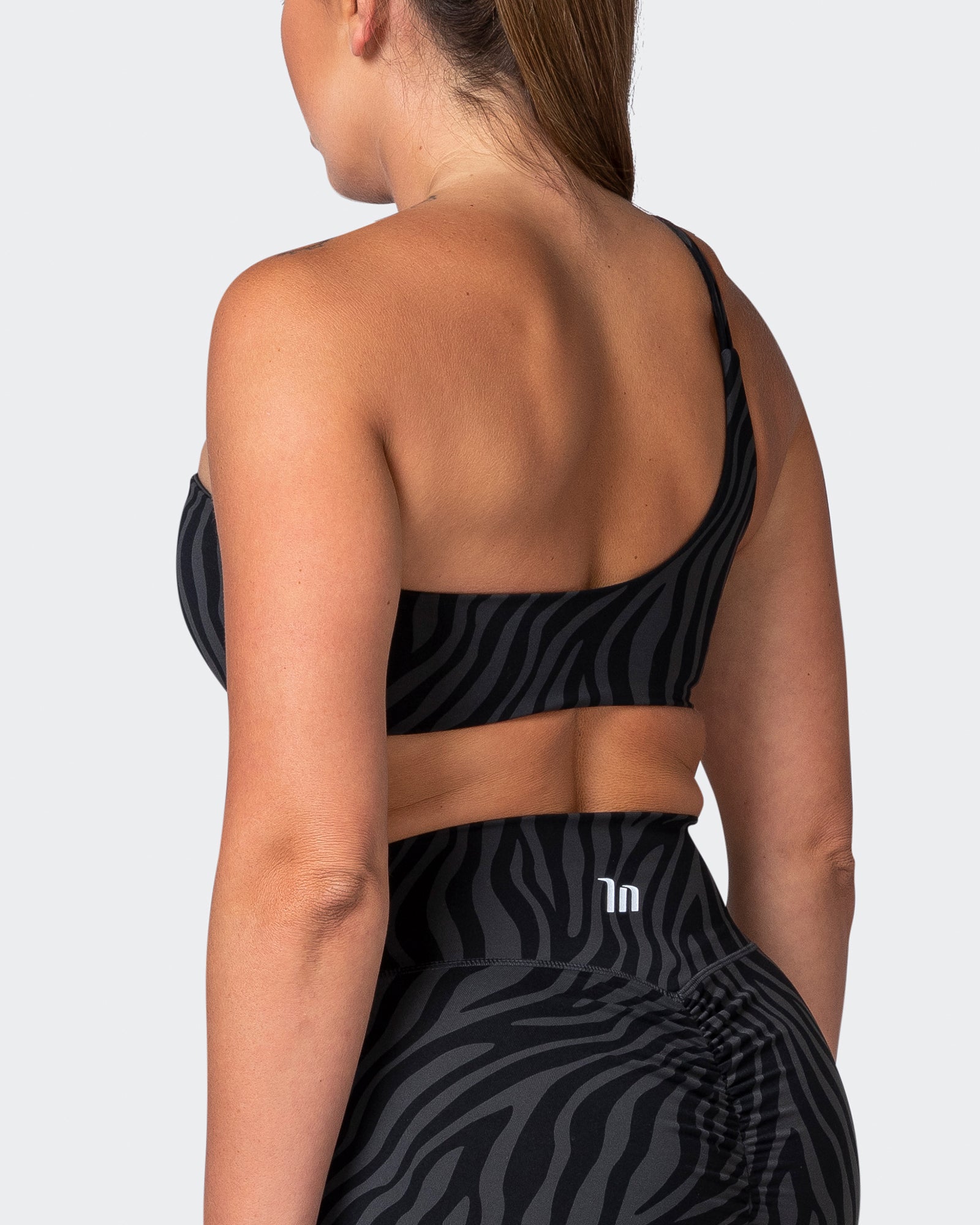musclenation Sports Bras Movement One Shoulder Bralette - Monochrome Zebra Print