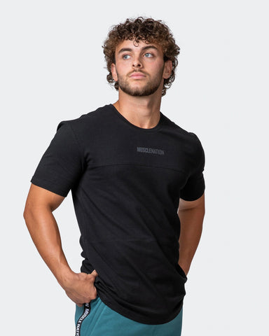 musclenation T-Shirts VOLT TEE Black