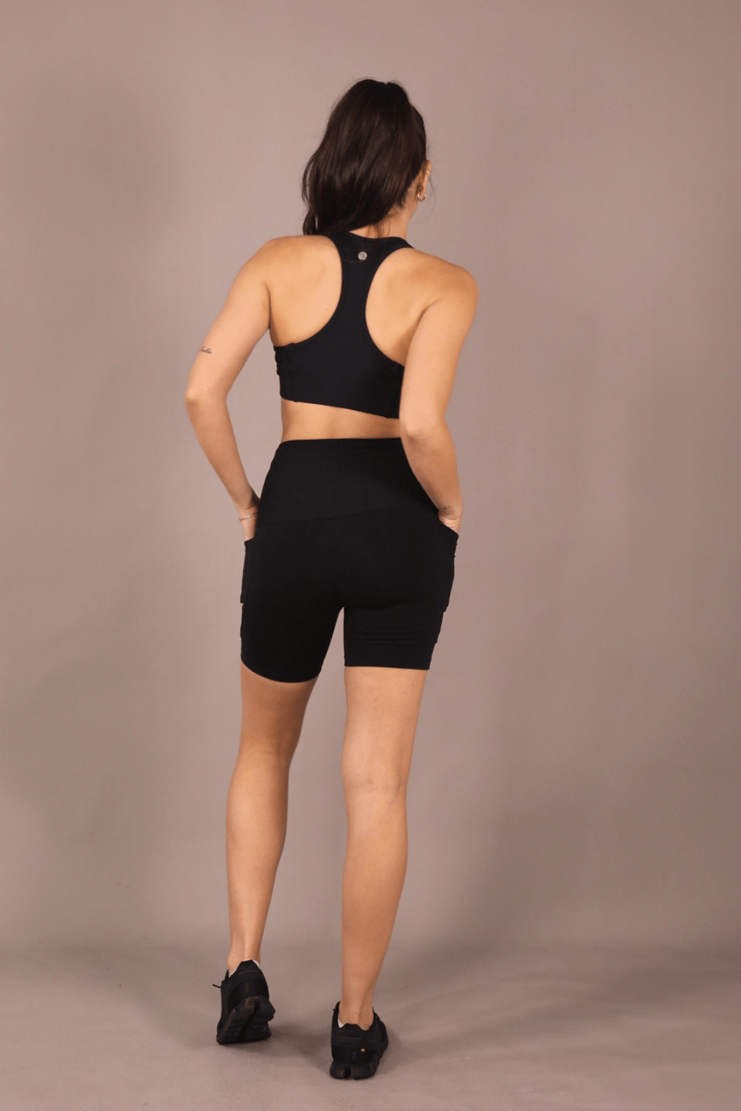 RunFaster Shorts High Waist Mid Shorts - Black